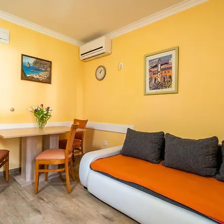 Apartmani Niki Zvekovica Cavtat Exterior photo